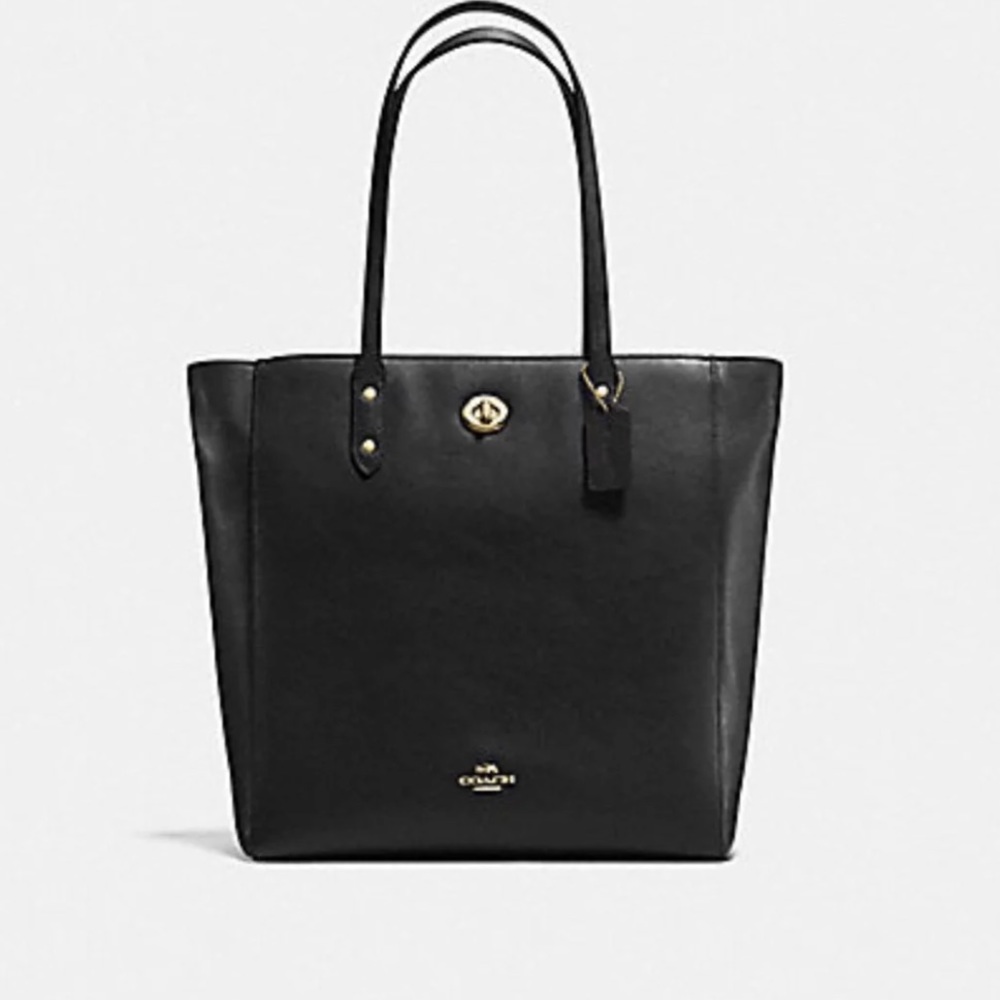 SOLD💃🏼100%🎁Authentic Coach Shoulder Bag/Tote